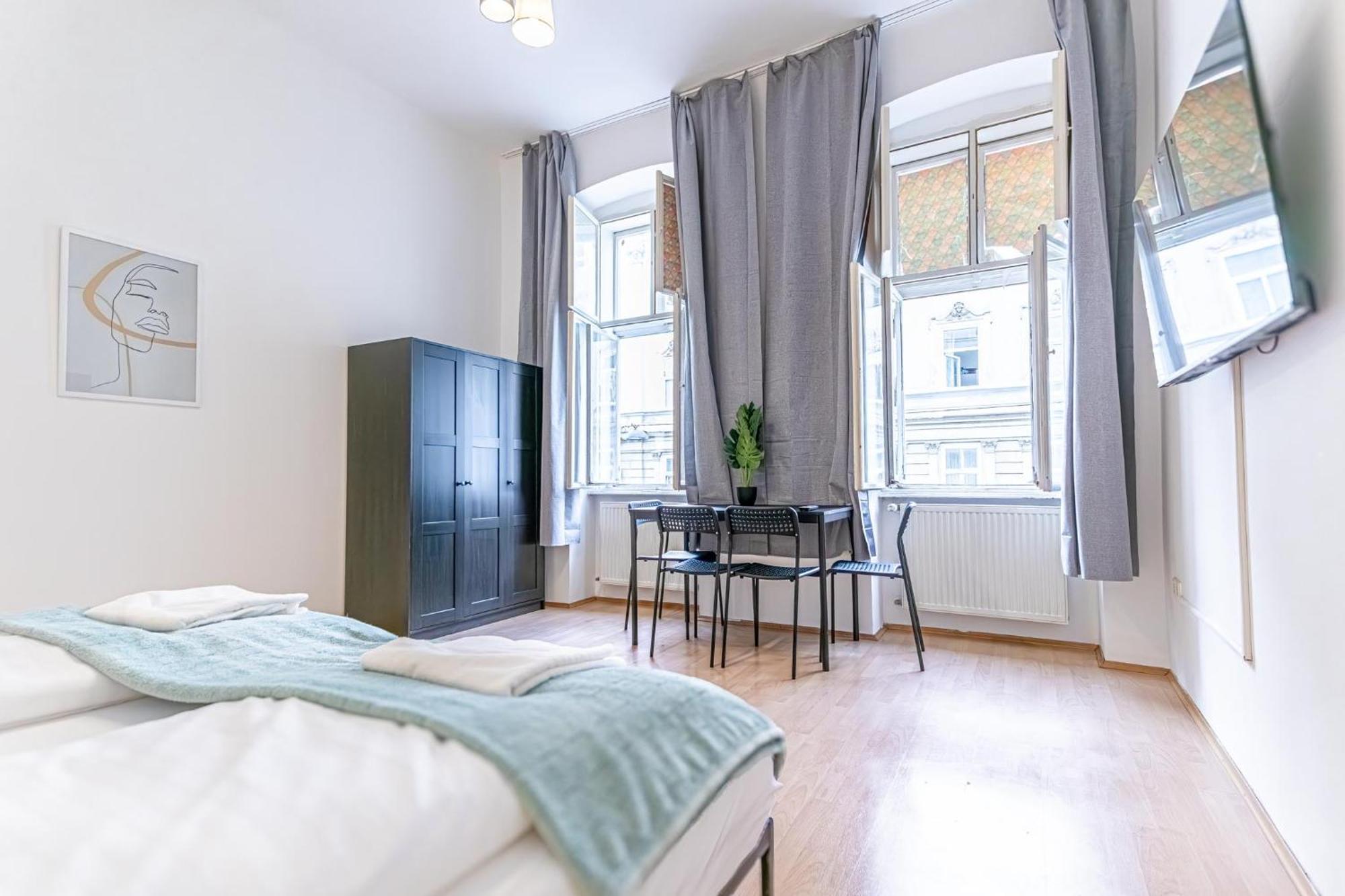City-Linked 2Br Apartment Near Wiener Stadthalle Exterior photo